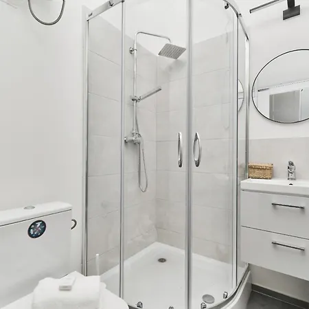 Museum Square By Renters Apartment Breslau